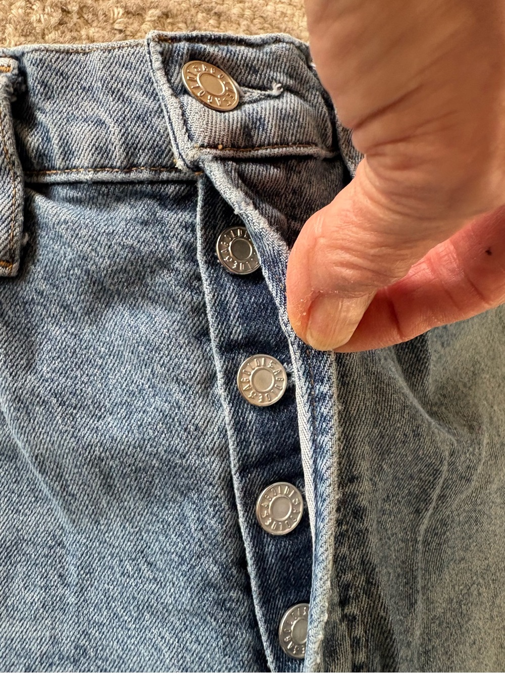 AGOLDE Riley High Rise button front Distressed Ripped Cropped Ankle Jean Wm 25 - Picture 3 of 13